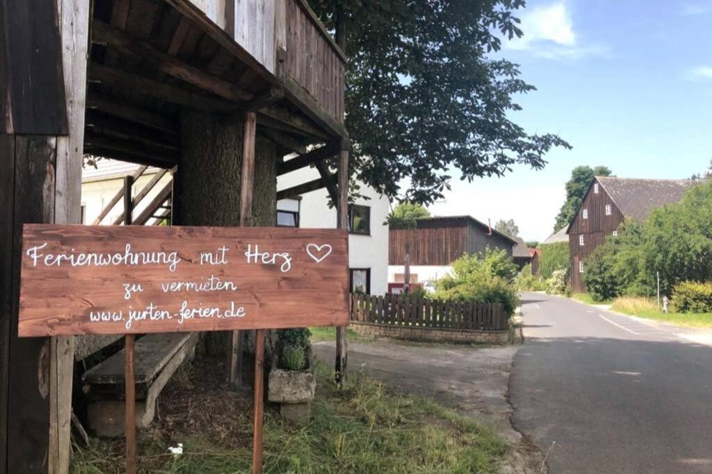 Ruhig Gelegene, Top Moderne Ferienwohnung - Hot Tub Und Sauna Gegen Aufpreis Neuhaus an Der Eger Εξωτερικό φωτογραφία