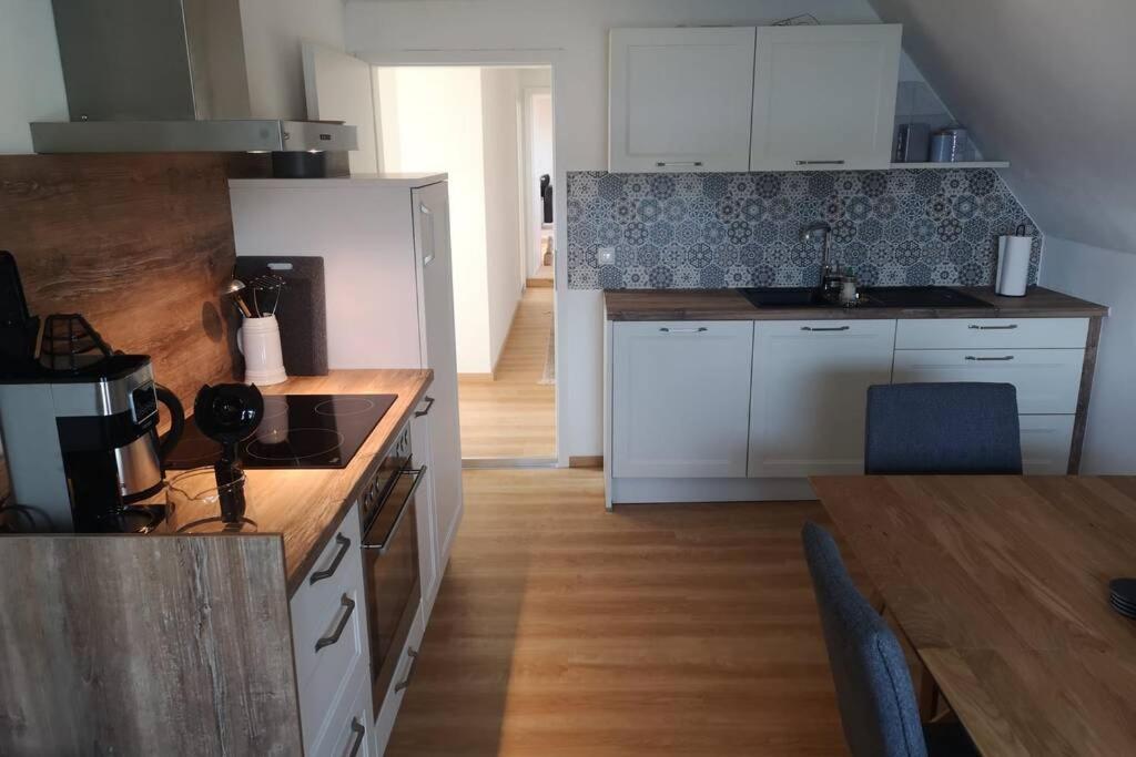 Ruhig Gelegene, Top Moderne Ferienwohnung - Hot Tub Und Sauna Gegen Aufpreis Neuhaus an Der Eger Εξωτερικό φωτογραφία