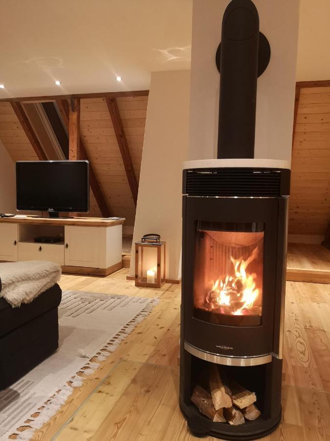 Ruhig Gelegene, Top Moderne Ferienwohnung - Hot Tub Und Sauna Gegen Aufpreis Neuhaus an Der Eger Εξωτερικό φωτογραφία
