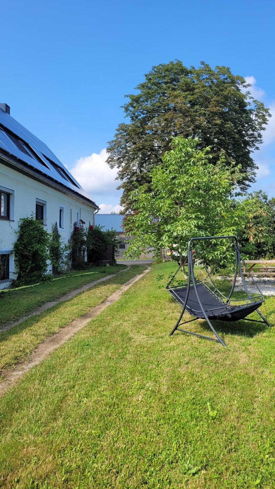 Ruhig Gelegene, Top Moderne Ferienwohnung - Hot Tub Und Sauna Gegen Aufpreis Neuhaus an Der Eger Εξωτερικό φωτογραφία